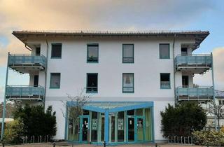 Wohnung kaufen in 17449 Karlshagen, Stilvolle 3-Raum-Wohnung mit Innenausstattung, EBK und Balkon in Karlshagen