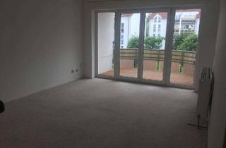 Wohnung mieten in Jahnplatz 14, 07607 Eisenberg, Helle 2-Zimmer-Wohnung mit Tageslichtbad und Balkon + Option zur Übernahme der Küche