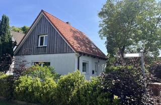 Einfamilienhaus kaufen in 22869 Schenefeld, Charmant modernisiertes 2-Zimmer Einfamilienhaus auf einem Erbpachtgrundstück