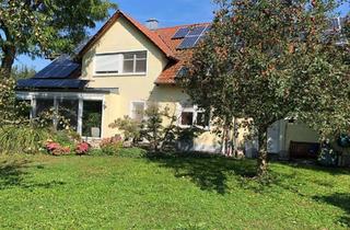 Einfamilienhaus kaufen in 86551 Aichach, Geräumiges und gepflegtes 9-Raum-Einfamilienhaus mit geh. Innenausstattung in Aichach