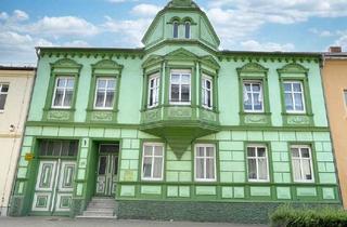 Haus kaufen in 19309 Lenzen, Viel Platz für Familie, Hobby und Freizeit. Zweifamilienhaus im Herzen von Lenzen!