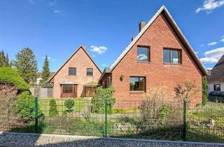 Anlageobjekt in 23879 Mölln, Zwei Häuser auf einem Grundstück –4 WE möglich! Ideal für Investoren oder Familien