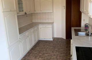 Wohnung mieten in Breitstraße 29, 04523 Pegau, Gemütliche 2-Zimmer-Wohnung im Dachgeschoss - Bad m. Wanne - Einbauküche vorhanden