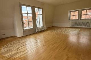 Wohnung kaufen in 97209 Veitshöchheim, Wohnung direkt am Schlossgarten von Veitshöchheim