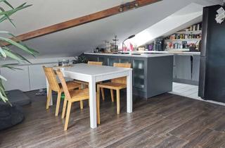 Wohnung kaufen in 76275 Ettlingen, Schöne 2,5 Zimmer-Dachgeschosswohnung in Ettlingen-West