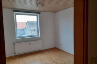 Wohnung mieten in Hehlinger Straße, 38446 Nordsteimke, 2-Zimmer-Wohnung in Wolfsburg-Nordsteimke, Altbau, I. OG