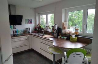 Wohnung mieten in Hohenbergstraße 25, 78727 Oberndorf, Schöne 4-Zimmer-Wohnung mit EBK in Oberndorf-Lindenhof