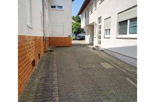 Mehrfamilienhaus kaufen in 76744 Wörth, Anlageobjekt mit Potenzial auf einem großen Grundstück