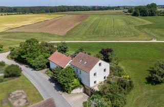 Haus kaufen in 91448 Emskirchen, Attraktive Kapitalanlage: Zwei vermietete Häuser in ruhiger Ortsrandlage