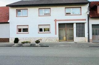 Haus kaufen in 68794 Oberhausen-Rheinhausen, Oberhausen-Rheinhausen - Zweifamilienhaus in bevorzugter Lage (Feldrandlage)