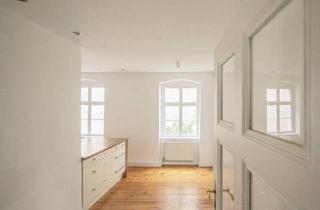 Wohnung kaufen in Paul-Lincke-Ufer, 10999 Berlin, Berlin - Bezugsfreie 2-Zi-Whg mit Wohnküche im 4. OG Manteuffelstr. Höhe Paul-Lincke-Ufer