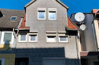 Reihenhaus kaufen in 38458 Velpke, Velpke - altes sanierungsbedürftiges, bereits entkerntes Reihenhaus