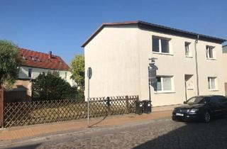 Haus kaufen in 18273 Güstrow, Güstrow - Zweifamilienhaus + Bauplatz Güstrow Zentrumsnähe von privat