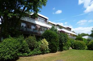 Wohnung kaufen in 22529 Lokstedt, Sonnige Dachterrassenwohnung in Eppendorfer Randlage – ruhig, solide, bezugsfrei