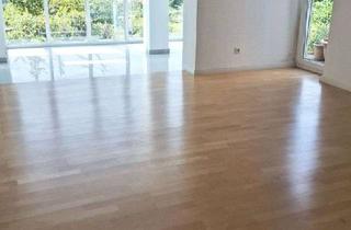 Wohnung kaufen in 76530 Weststadt, Schicke 2-ZiWo mit Wintergarten, Terrasse und TG-Stellplatz