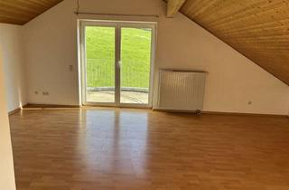 Wohnung kaufen in 52222 Stolberg, Schöne 3-Zimmer-DG-Wohnung, Südbalkon, Stolberg i. Grünen, nahe Altstadt, herrl. Blick