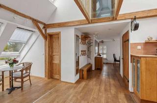 Wohnung kaufen in 21354 Bleckede, Lichtdurchflutete Dachgeschosswohnung auf 2 Ebenen in Elbnähe - Bleckede-Brackede