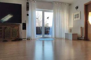 Wohnung mieten in 66740 Saarlouis, Schöne und gepflegte 3-Raum-DG-Wohnung mit Balkon und Gartenmitnutzung in Saarlouis Roden