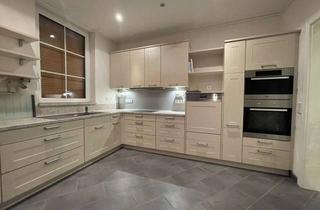 Wohnung mieten in 96515 Sonneberg, Hochwertig ausgestattete 4 Zimmerwohnung unweit des Sonneberger Stadtparks!