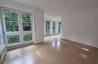 Wohnung mieten in Friedrich-Naumann-Str. 15, 08209 Auerbach, 2 Zimmer Wohnung mit 30 m² Gartenterrasse und Einbauküche