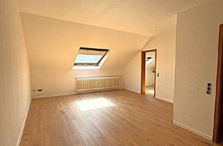 Wohnung mieten in Saarbrücker Straße 37, 66292 Riegelsberg, Frisch renovierte 3-Zimmer-Dachgeschosswohnung mit Einbauküche in zentraler Lage