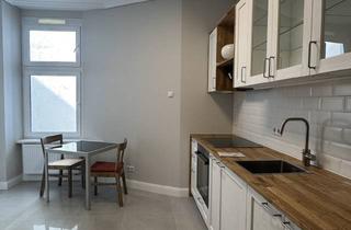 Wohnung mieten in Friedenstrasse 63, 10249 Friedrichshain, am Volkspark Friedrichshain, komplett sanierte - 2 Zimmer und separater Wohnküche