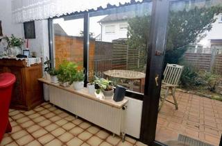 Reihenhaus kaufen in 53721 Siegburg, Einfamilien-Reihenhaus mit Terrasse, Garten, überdachtem Balkon, Hobbyraum mit Bar, Garage