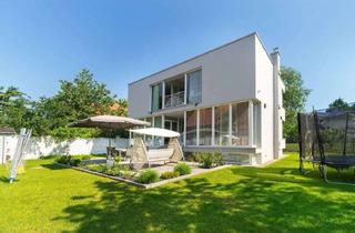 Haus kaufen in Ligusterweg, 12437 Baumschulenweg, Exklusives Wohnhaus im Süden von Berlin