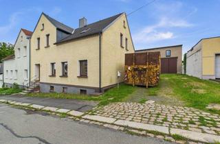 Doppelhaushälfte kaufen in 08209 Auerbach, Charmante Altbau-Doppelhaushälfte mit Nebengebäude/Garage & großem Gartengrundstück