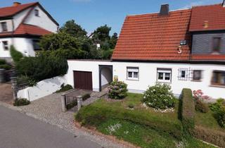 Doppelhaushälfte kaufen in 09355 Gersdorf, ***Solide Doppelhaushälfte in Gersdorf - ruhig gelegen, vielseitig nutzbar***