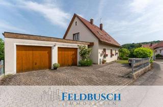 Einfamilienhaus kaufen in 92334 Berching, Großes Potenzial in guter Lage - Charmantes Einfamilienhaus mit großem Garten in Berching