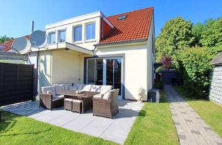 Doppelhaushälfte kaufen in 25335 Elmshorn, Moderne Doppelhaushälfte mit ausgebautem Dachstudio & Doppelcarport in Elmshorn
