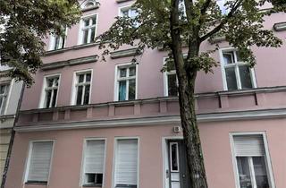 Wohnung kaufen in Mittelstraße, 13585 Spandau, Kapitalanleger 3 Zimmer Wohnung Berlin Spandau vermietet Erdgeschoss 70 m2 ruhige Lage