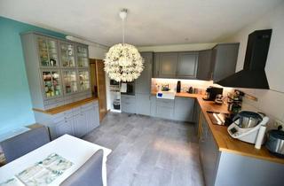 Wohnung kaufen in Schönbergstraße 127A, 79285 Ebringen, Charmante Erdgeschosswohnung mit Garten in ruhiger Lage von Ebringen: grün gelegen, ideal angebunden