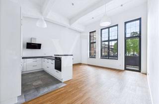 Wohnung mieten in 26384 Heppens, Modernisierte Zwei-Zimmer-Wohnung mit Balkon und PKW-Stellplatz in bester Lage von Wilhelmshaven