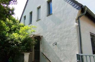 Einfamilienhaus kaufen in 53919 Weilerswist, Sanierungsobjekt: Freistehendes Einfamilienhaus mit Doppelgarage auf großem Grundstück