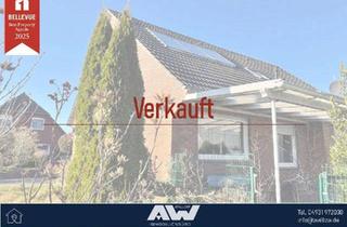 Einfamilienhaus kaufen in 26529 Upgant-Schott, Einfamilienhaus mit Garten und zwei Garagen in Upgant-Schott!Objekt-Nr.: 24-113-S