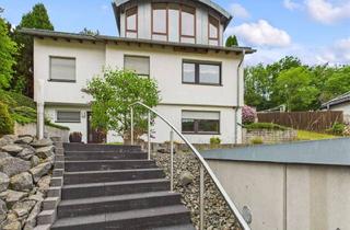 Einfamilienhaus kaufen in 54587 Lissendorf, Stilvolles Einfamilienhaus mit Einliegerwohnung und parkähnlichem Garten