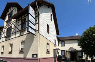 Mehrfamilienhaus kaufen in 61250 Usingen, TRADITION TRIFFT POTENZIAL Charmantes Mehrfamilienhaus mit Gastronomie in Usingen!