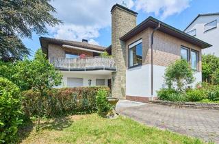 Haus kaufen in 57368 Lennestadt, Lennestadt - Elspe-Highlight: 2 Häuser. 3 Wohnungen. 2.000 m².