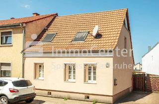 Doppelhaushälfte kaufen in 68794 Oberhausen-Rheinhausen, Oberhausen-Rheinhausen - Sanierungsobjekt mit Potenzial: DHH & genehmigter Bauplatz in Oberhausen-Rheinhausen