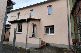 Einfamilienhaus kaufen in 06682 Teuchern, Teuchern - Einfamilienhaus