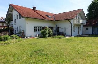Haus kaufen in 84533 Haiming, Mehrgenerationenhaus in "gefühlter Alleinlage": EFH mit Einliegerwohnung in Haiming