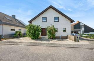 Einfamilienhaus kaufen in 63505 Langenselbold, Langenselbold: Modernisiertes, großes Einfamilienhaus mit Garten & Stellplätzen in Top-Wohnlage