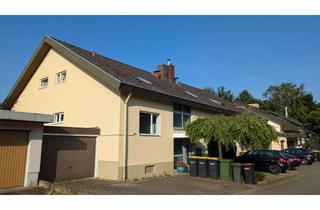 Haus kaufen in Im Schwenkenland 12a, 79224 Umkirch, Modernisiertes, geräumiges Zweifamilienhaus mit Einliegerwohnungen in Umkirch - 4,6% Mietrendite