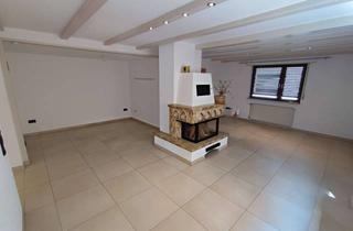 Haus mieten in Johann-Nikolaus-Kolb-Straße 27, 69207 Sandhausen, Großzügige DHH mit 5,5 Zimmern, 3 Bädern, Kamin & Garten in Sandhausen – 220 m² Wohnfläche