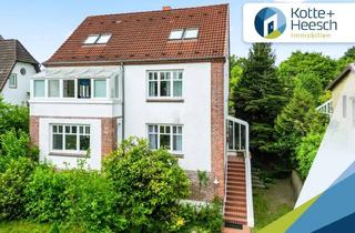 Villa kaufen in 24146 Elmschenhagen-Süd, Klassische Villa mit beeindruckendem Grundstück in historischer Lage von Kiel