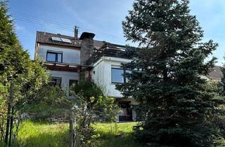 Villa kaufen in 76676 Graben-Neudorf, Graben-Neudorf - Graben-Neudorf: Renobedürftiges Zweifamilienhaus in Toplage