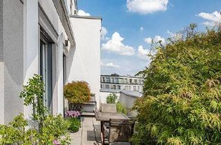 Wohnung kaufen in 10783 Berlin, Berlin - Stilvoll leben über den Dächern Berlins - repräsentatives Domizil im 6. OG des Carré Voltaire