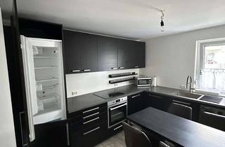 Wohnung mieten in 71032 Böblingen, Exklusive möblierte2,5-Zimmer-Wohnung mit gehobener Innenausstattung mit Balkon und EBK in Böblingen